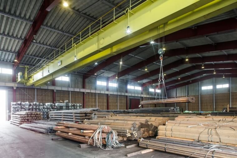 マリンピア県営上屋4号の外観写真